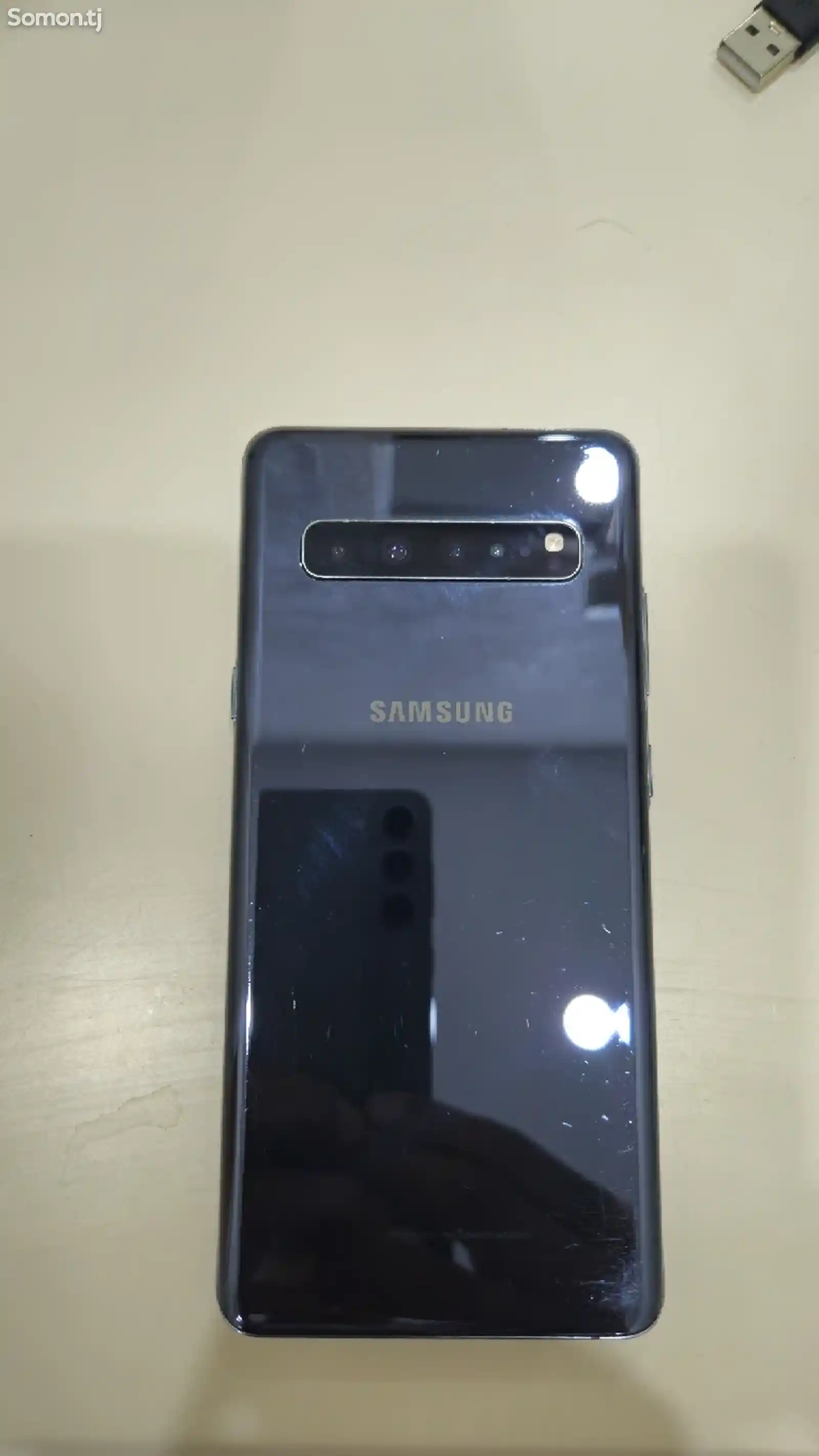 Samsung Galaxy S10 5G-3