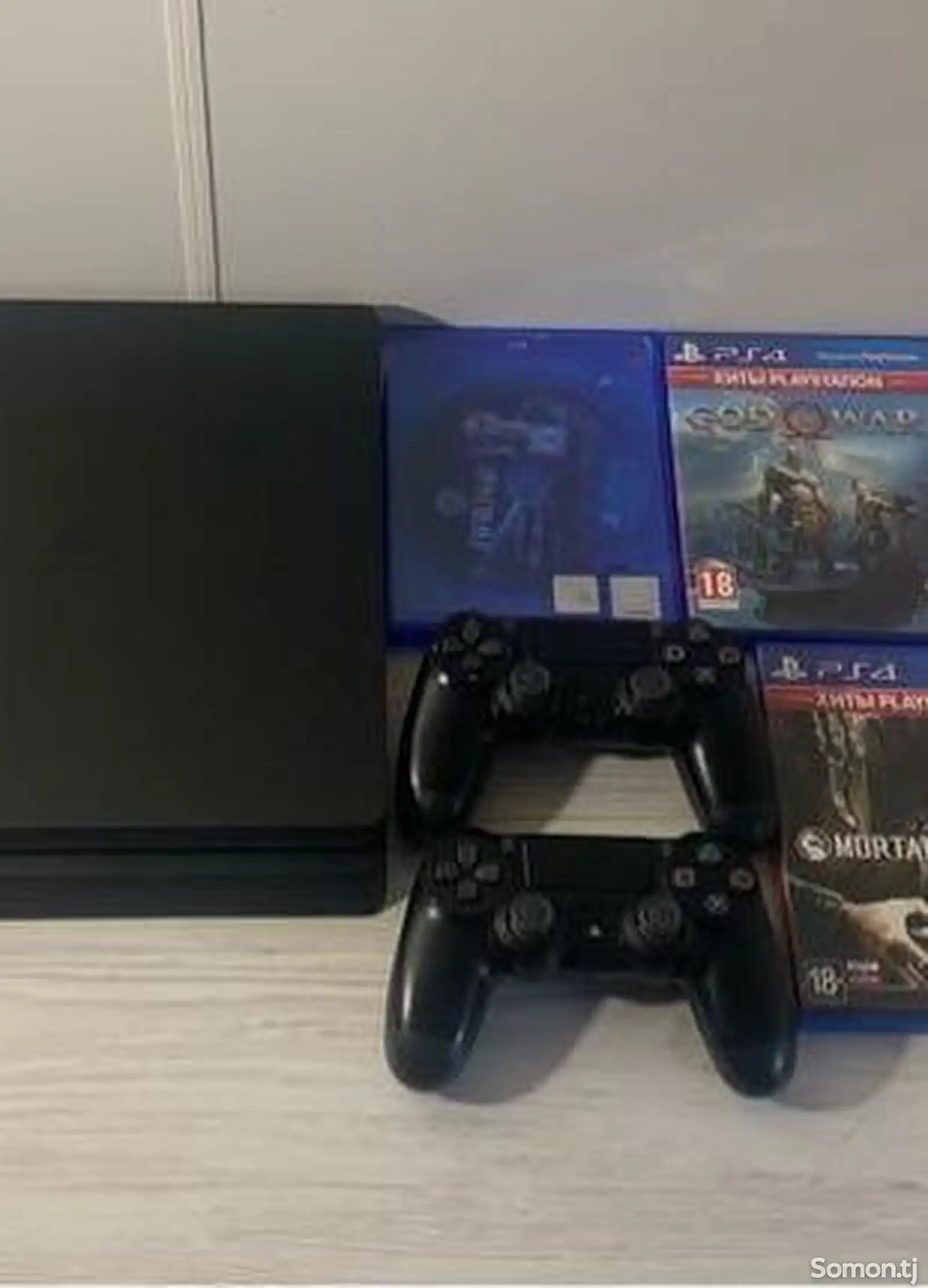 Игровая приставка Sony PlayStation 4 slim-1