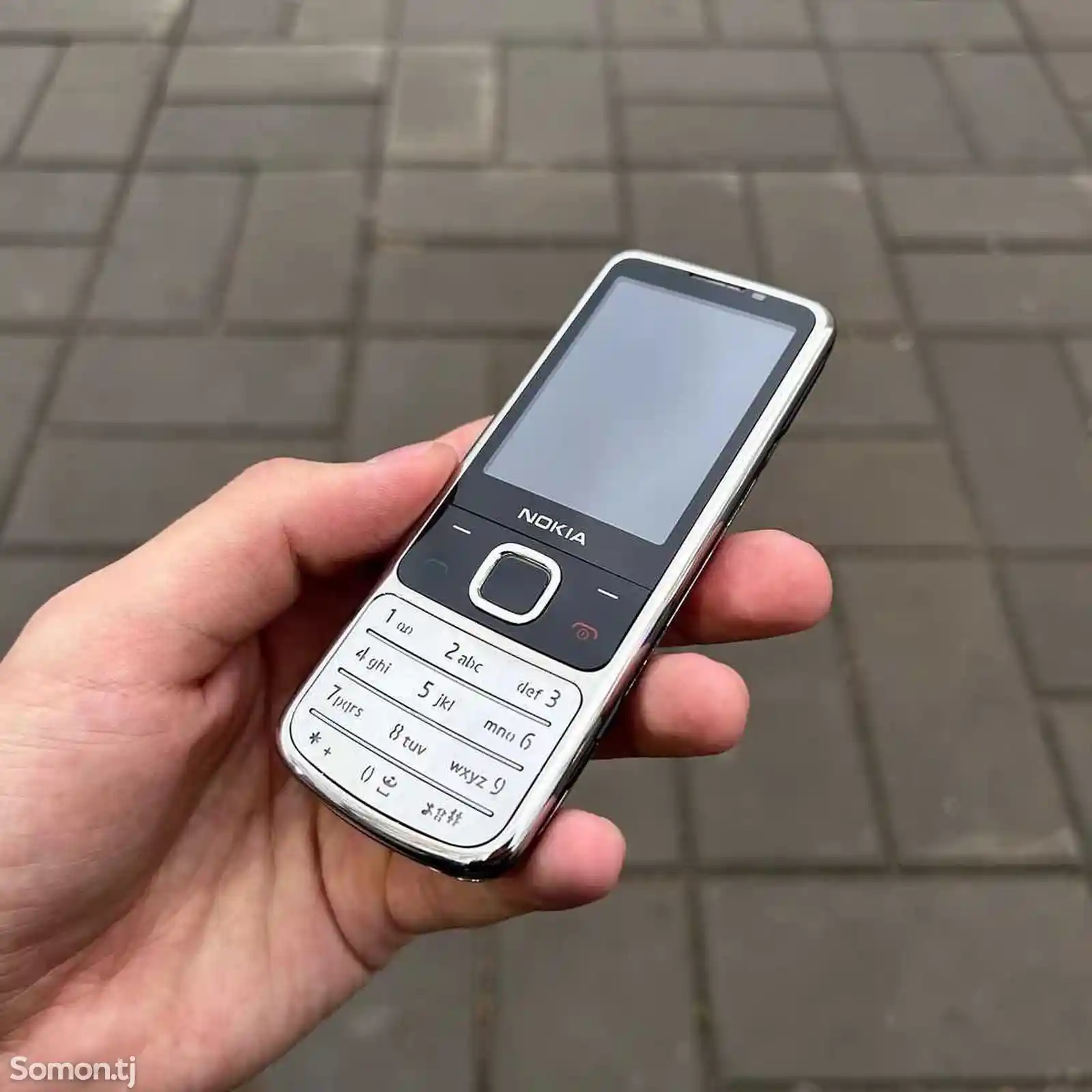 Nokia 6700-2
