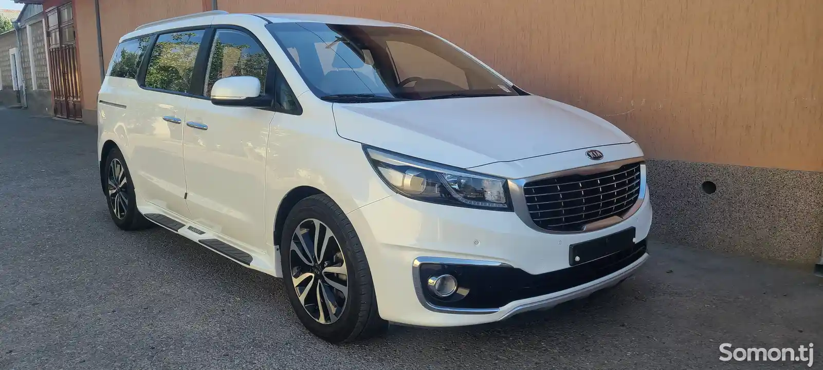 Kia Carnival, 2014-1