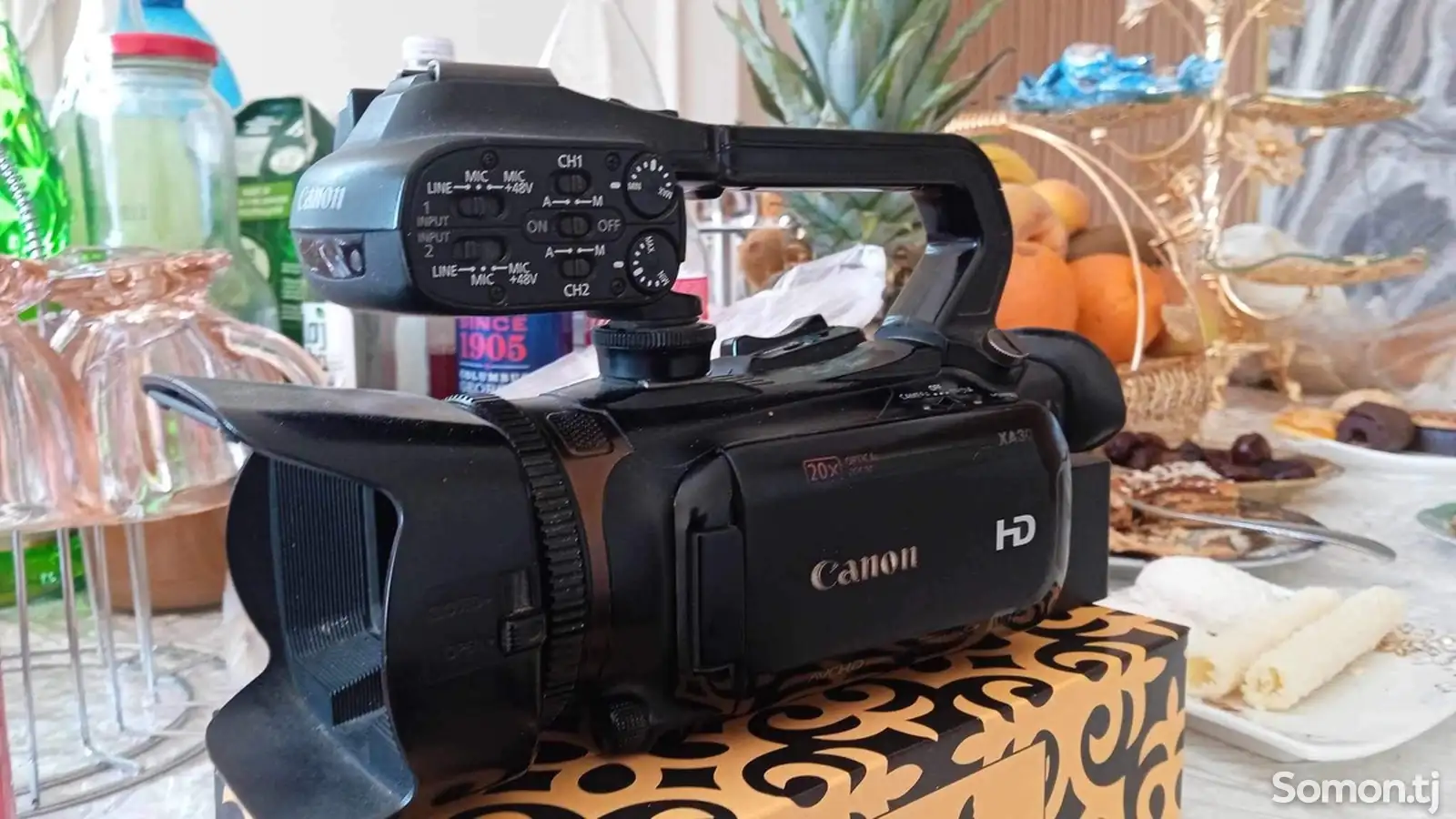 Видеокамера Canon-1