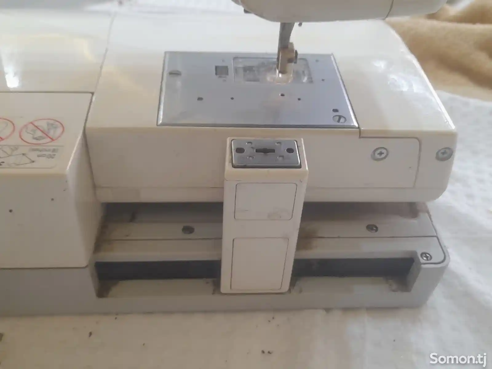 Компьютерная машинка для вышивки Janome-5