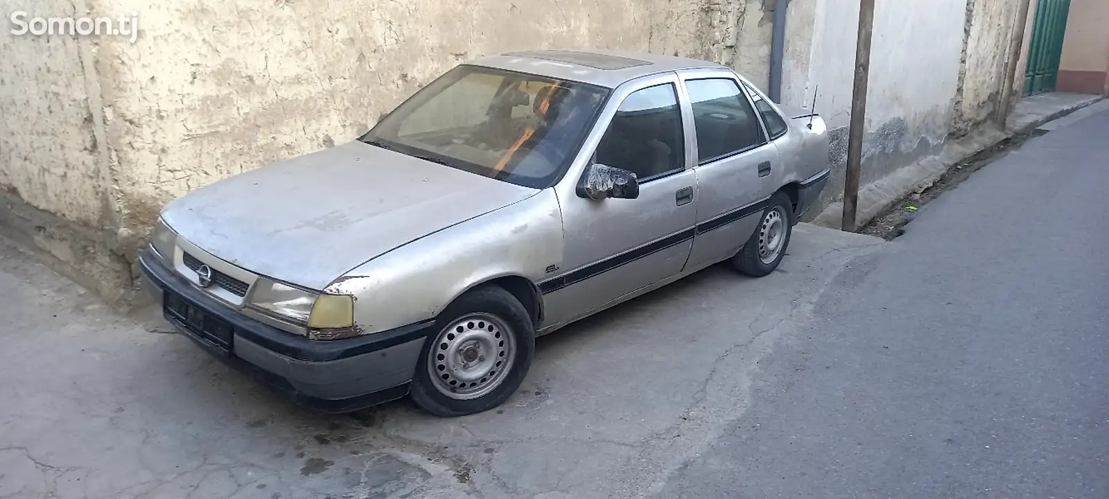 Opel Vectra A, 1989-1