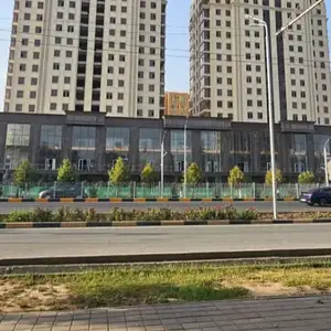 3-комн. квартира, 10 этаж, 95 м², 92 мкр