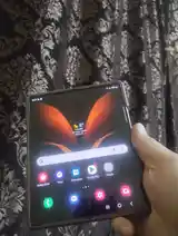 Samsung Galaxy Z Fold2 5G-2