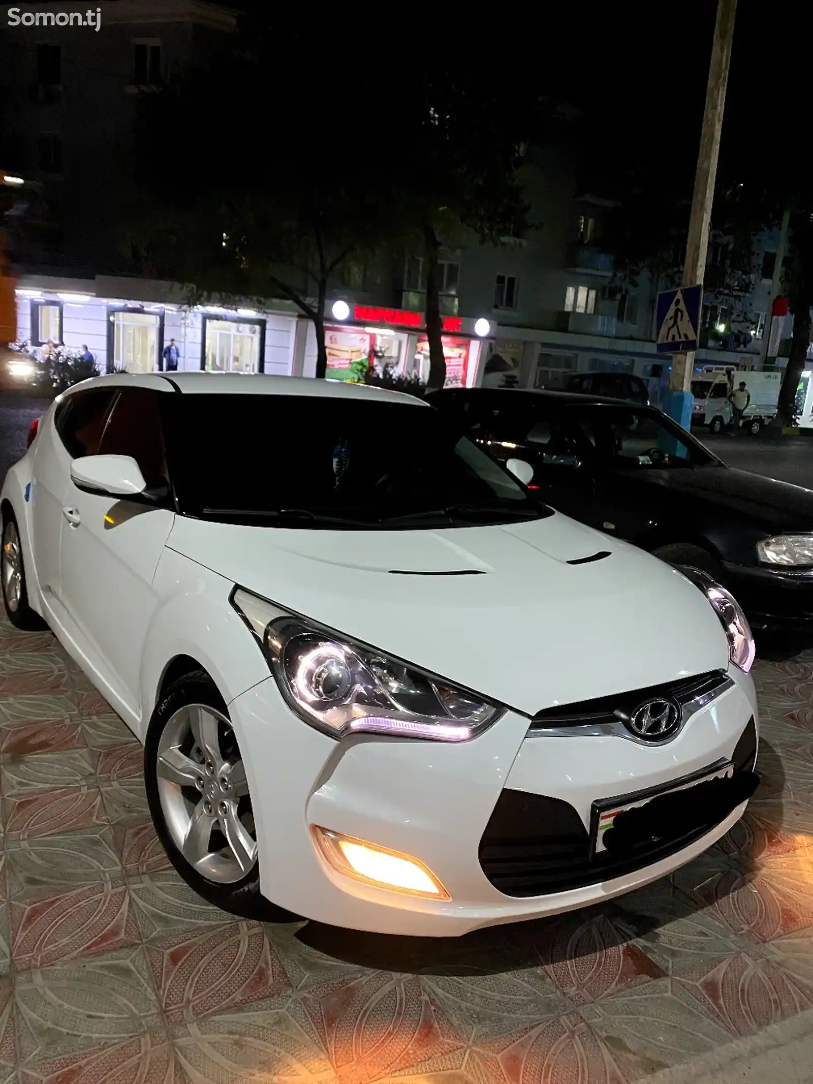 Hyundai Veloster, 2011-4