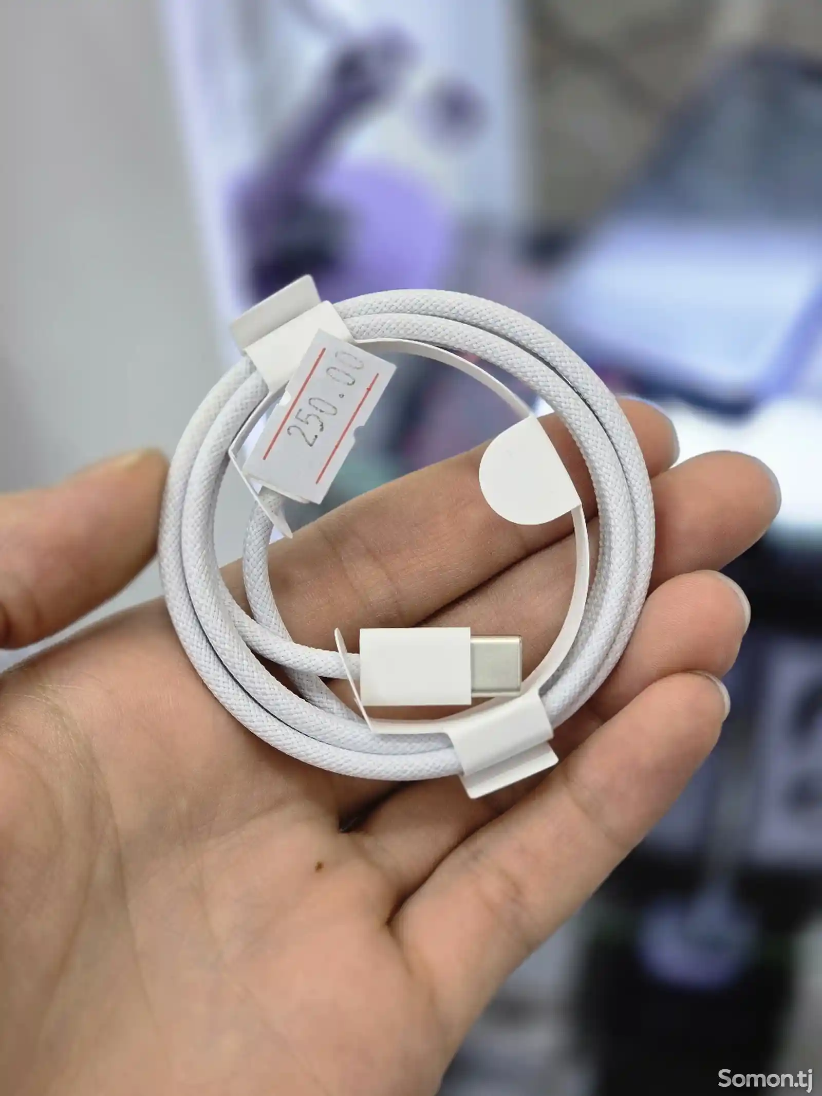 Кабель для зарядки USB-C на USB-C от iPhone 15 Pro Max мощностью 60 Вт 1 м-1