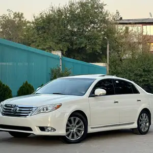 Toyota Avalon, 2011