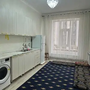 1-комн. квартира, 3 этаж, 40 м², Фирдавси, Молодёжный театр