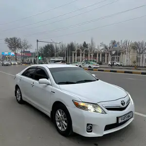 Toyota Camry, 2011