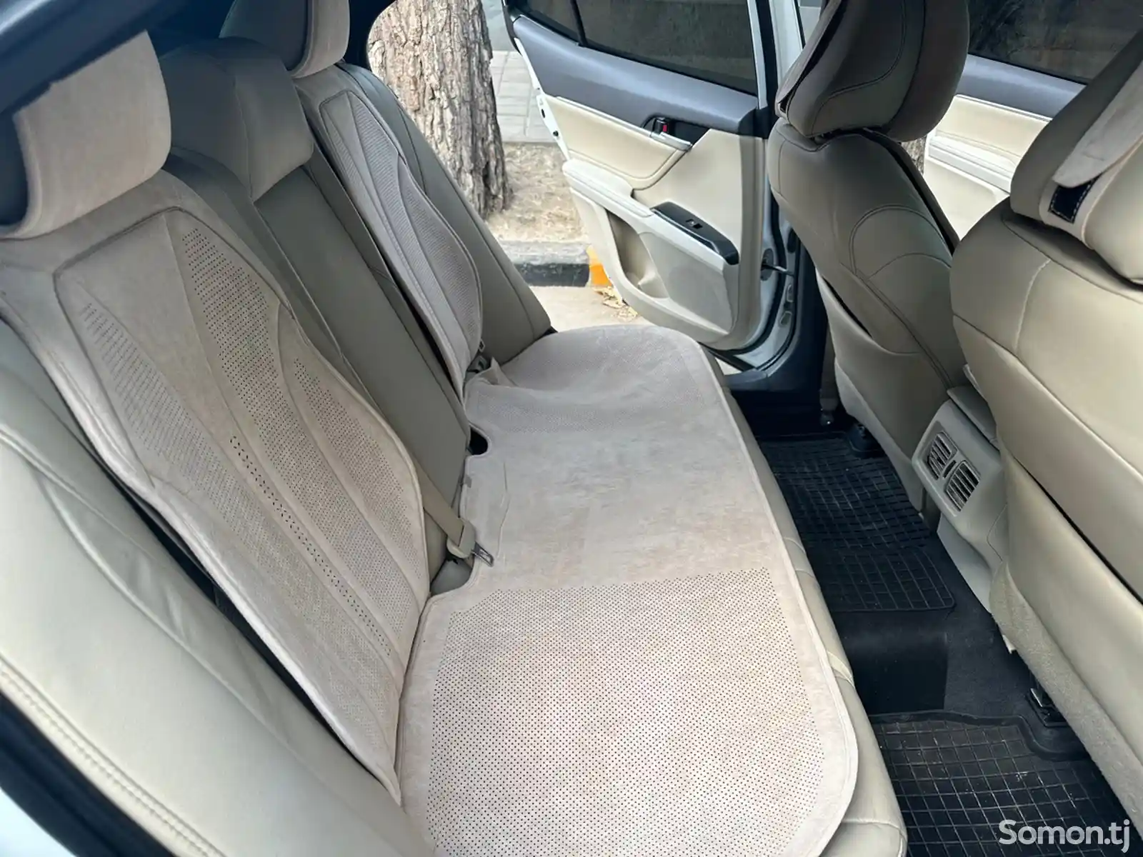 Toyota Camry, 2019-8