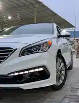 Hyundai Sonata, 2015-4