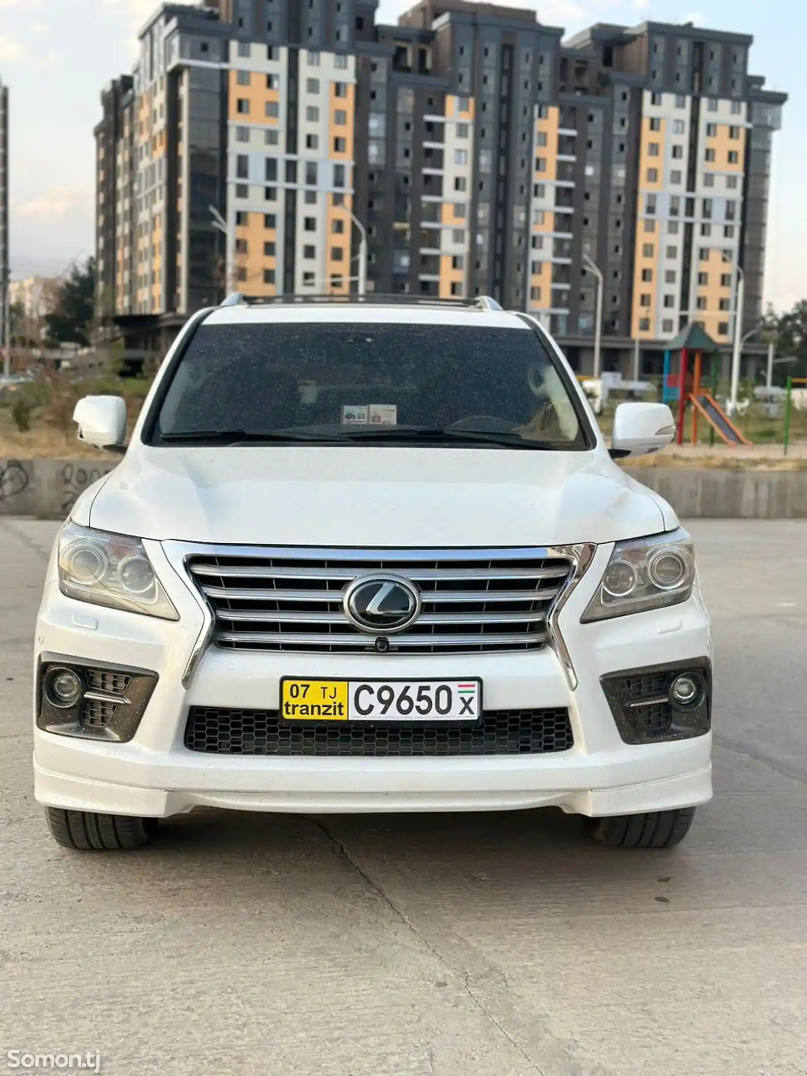 Lexus LX series, 2010-1