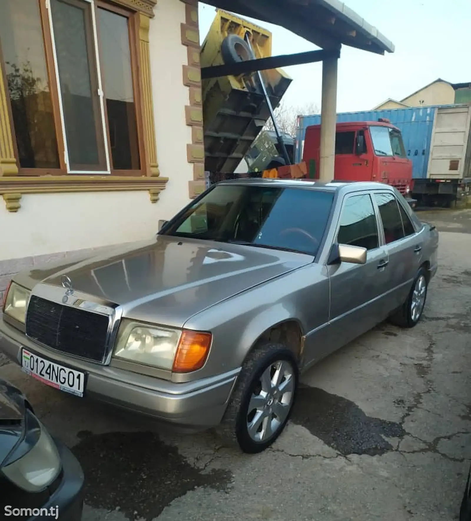 Mercedes-Benz W124, 1987-1