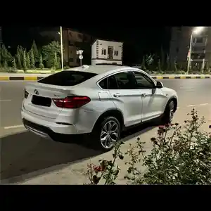 BMW X4, 2016