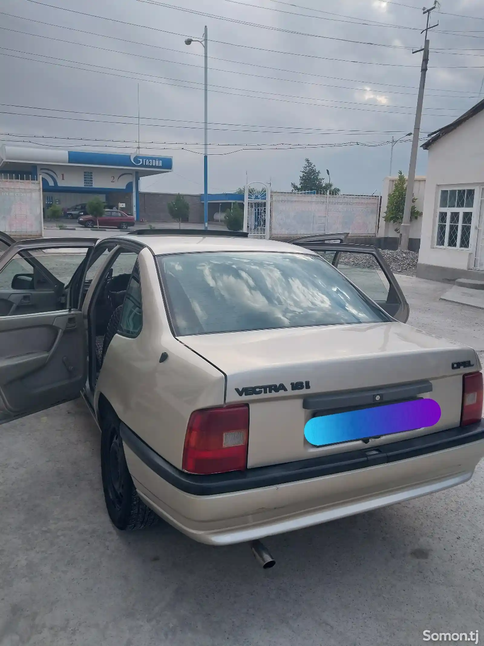 Opel Vectra A, 1992-4