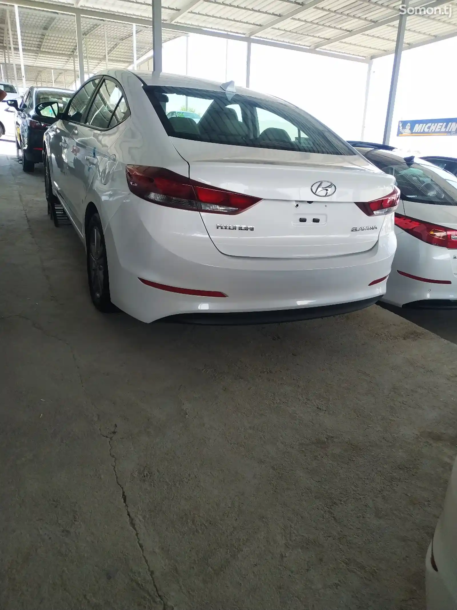 Hyundai Elantra, 2017-3