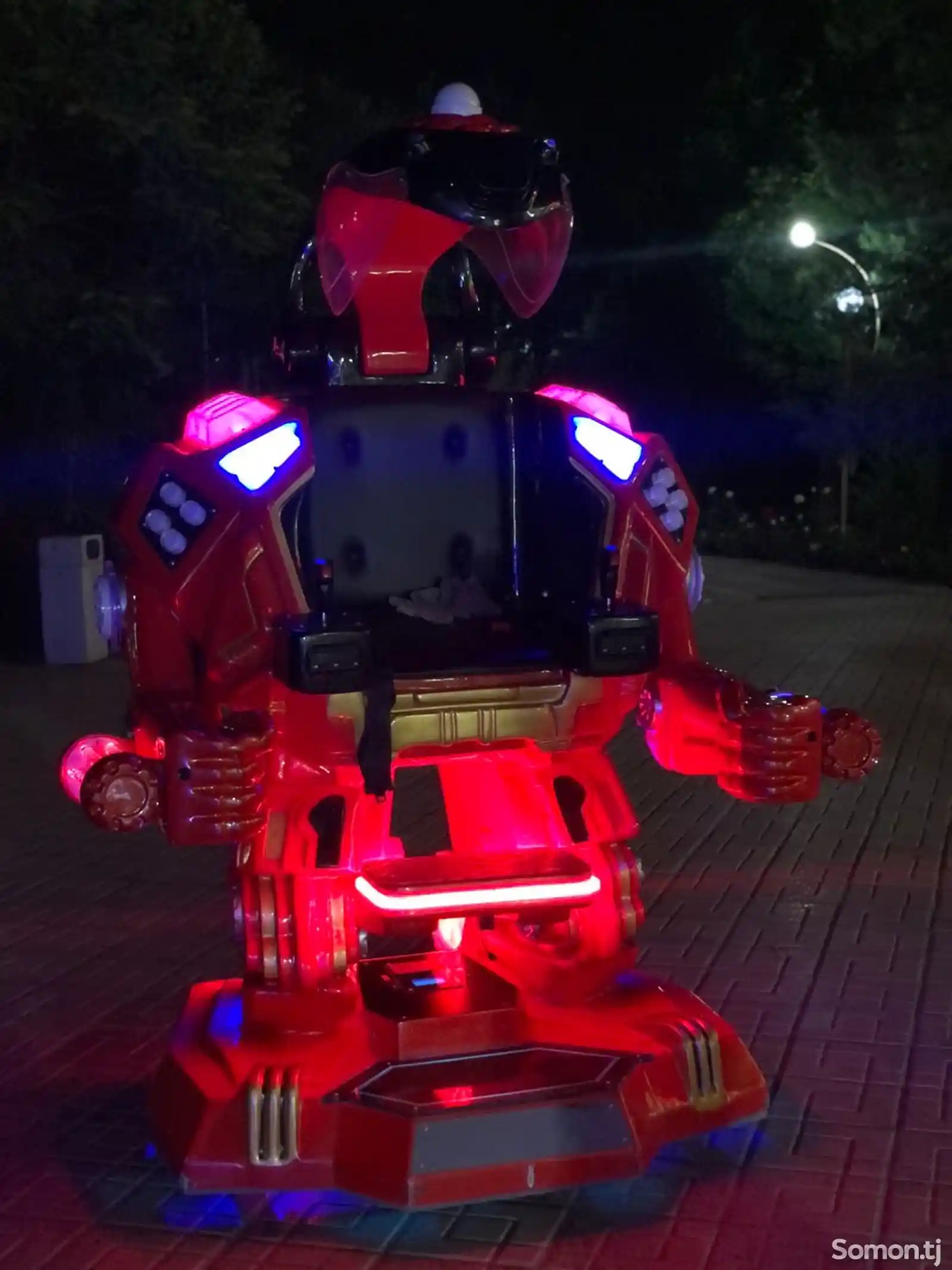 Аттракцион Робот-1