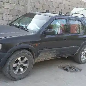 Opel Frontera, 2000