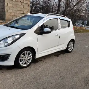 Chevrolet Spark, 2015