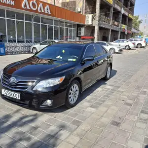 Toyota Camry, 2010