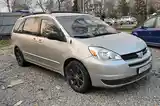 Toyota Sienna, 2004-4