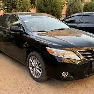 Toyota Camry, 2010