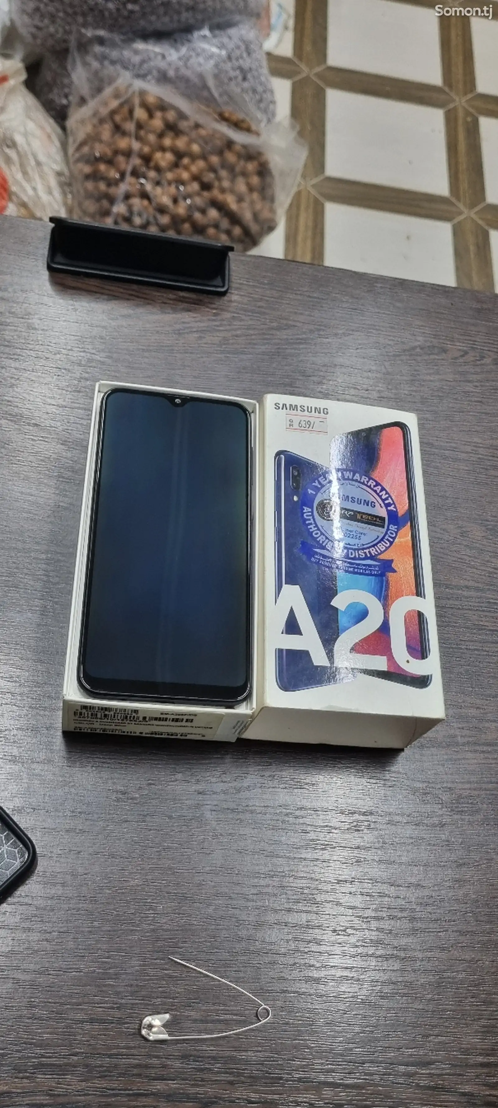 Samsung Galaxy A20-1