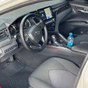 Toyota Camry, 2018