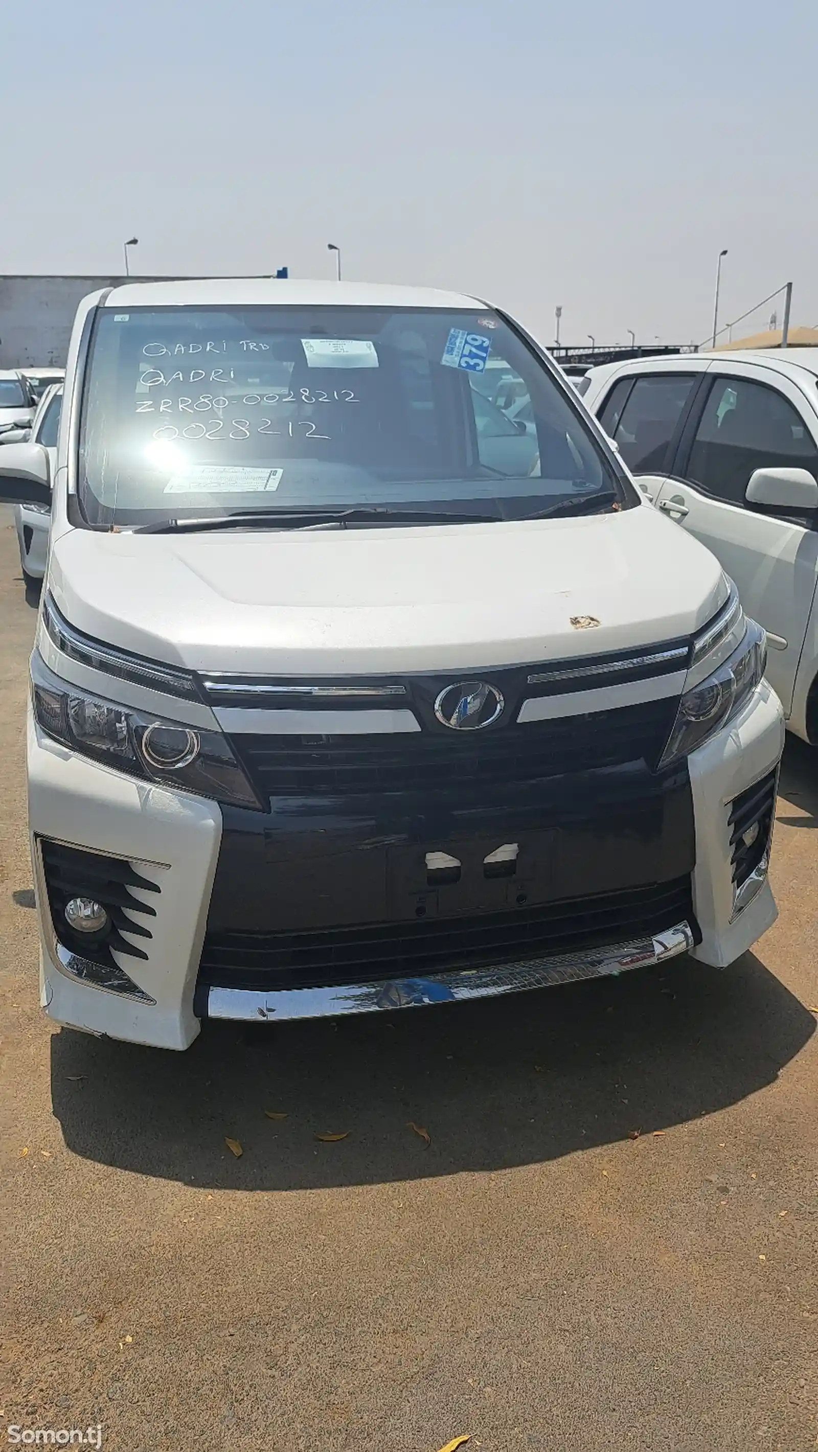 Toyota Voxy, 2014-7