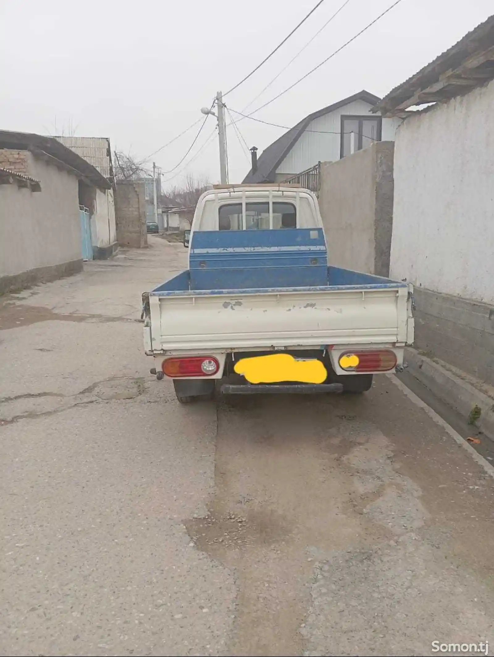 Бортовой автомобиль Hyundai Porter-1