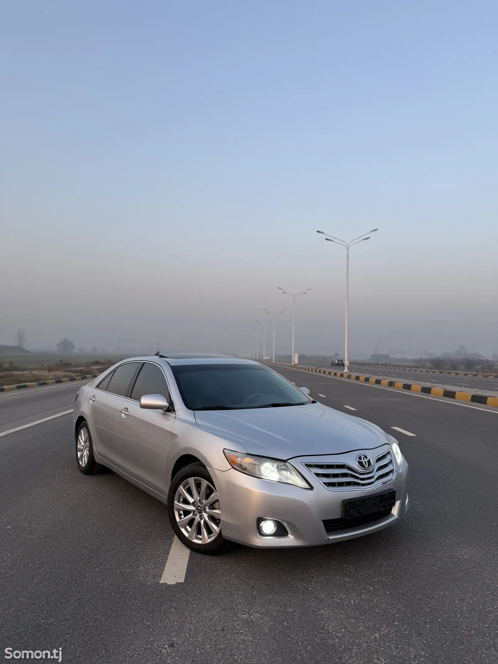 Toyota Camry, 2010-1