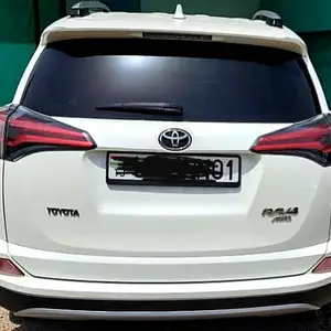 Toyota RAV 4, 2018