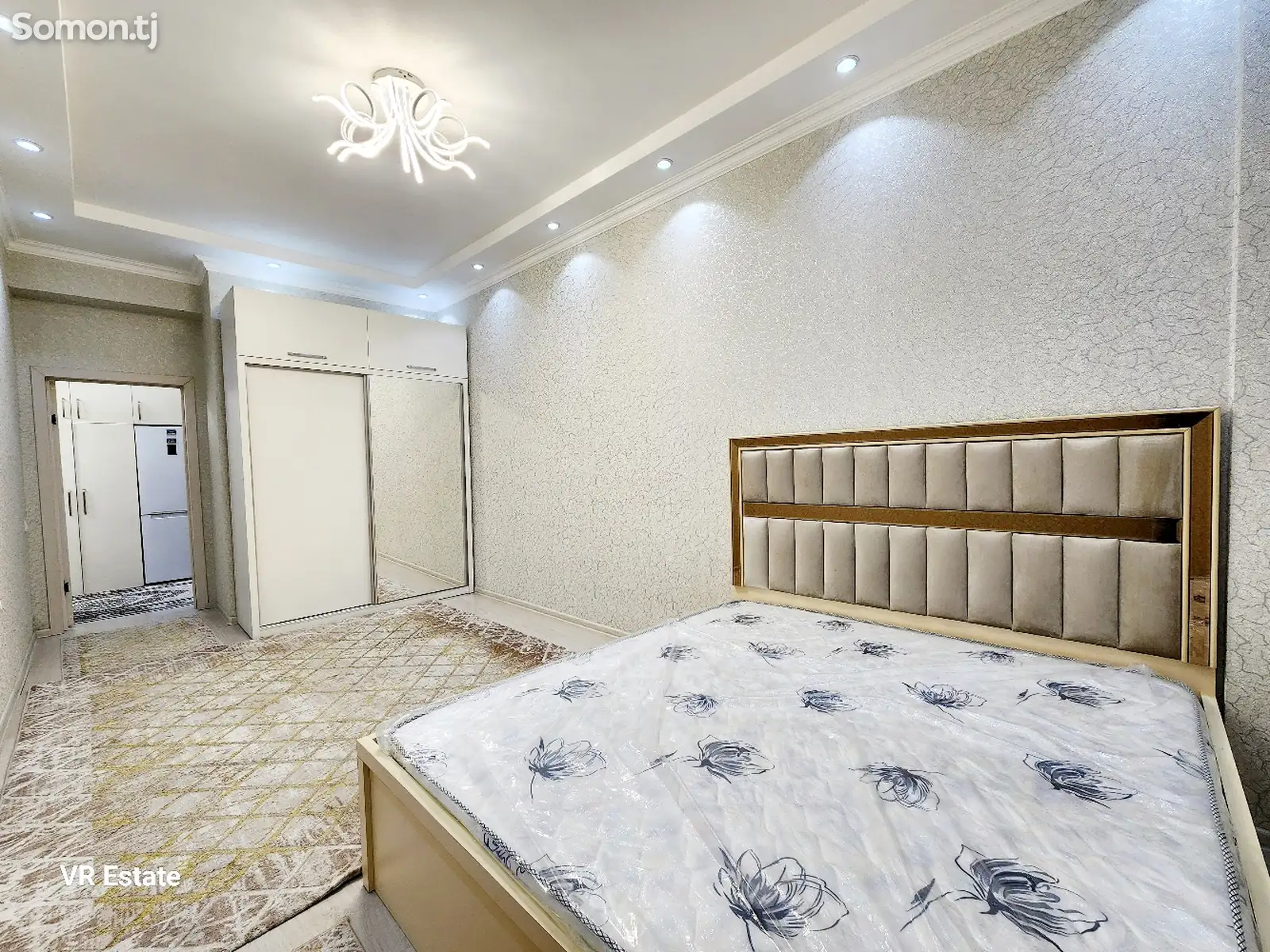 3-комн. квартира, 4 этаж, 95м², Дом Печать - ул. Хусейнзода-4