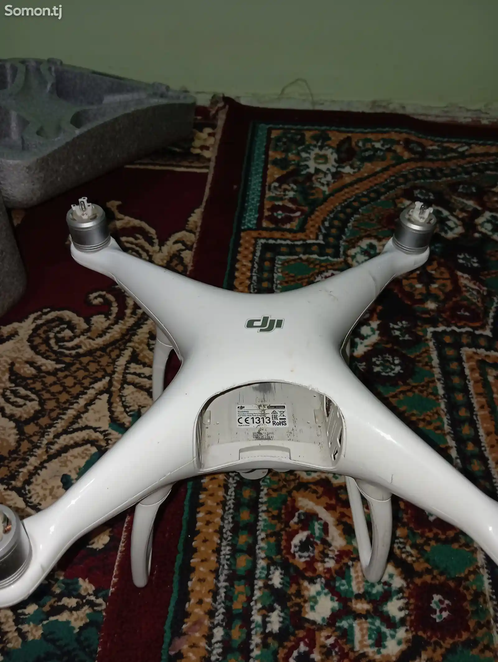 Квадрокоптер DJI Phantom 4-6