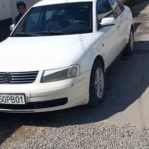 Volkswagen Passat, 1998