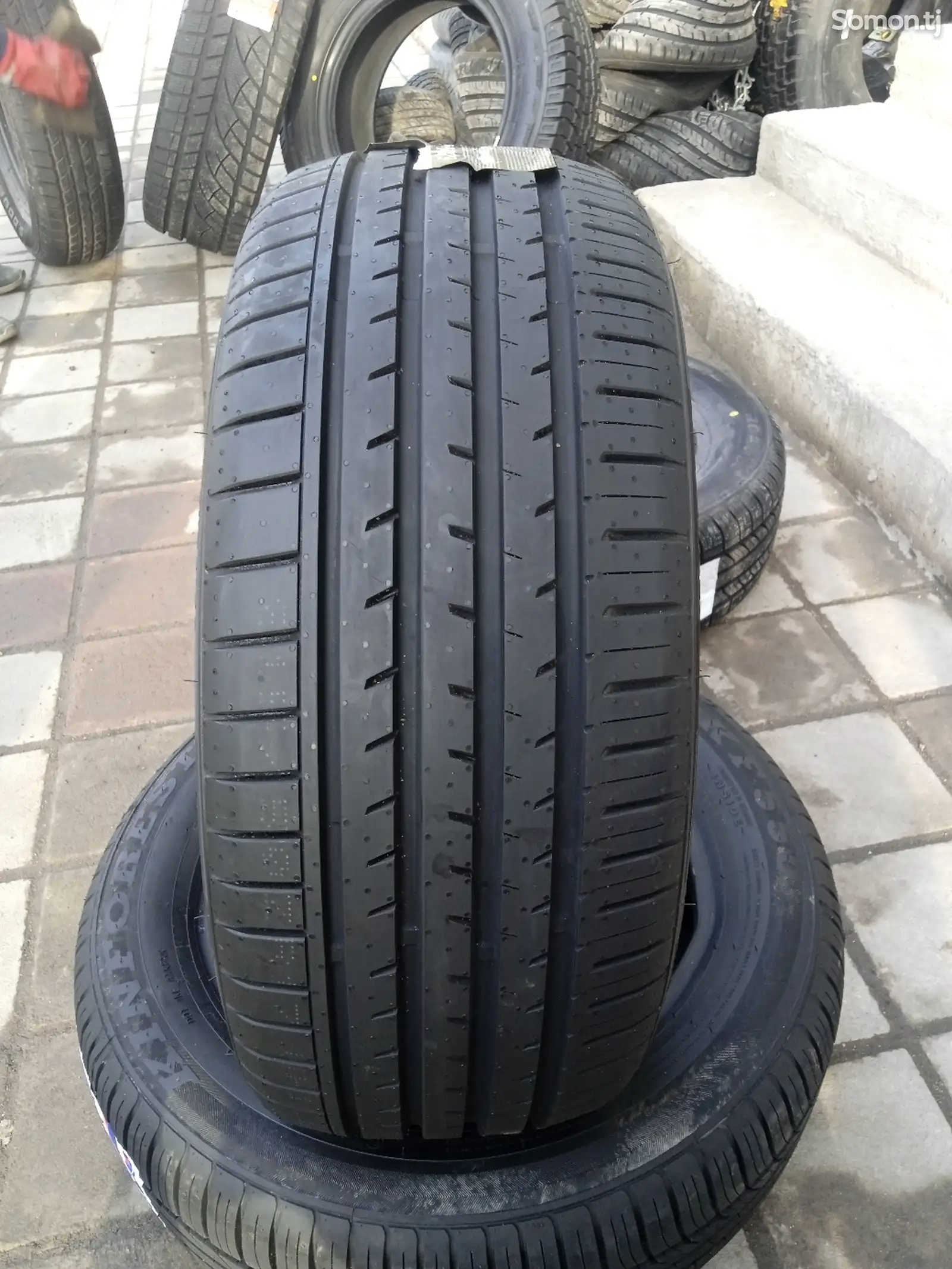 Шины 215/ 50 R17 95W XL-1