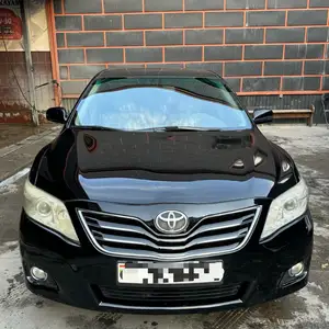 Toyota Camry, 2011