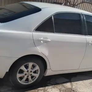 Toyota Camry, 2010