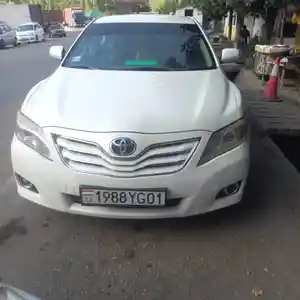 Toyota Camry, 2011