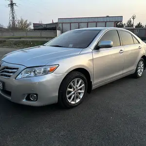 Toyota Camry, 2011