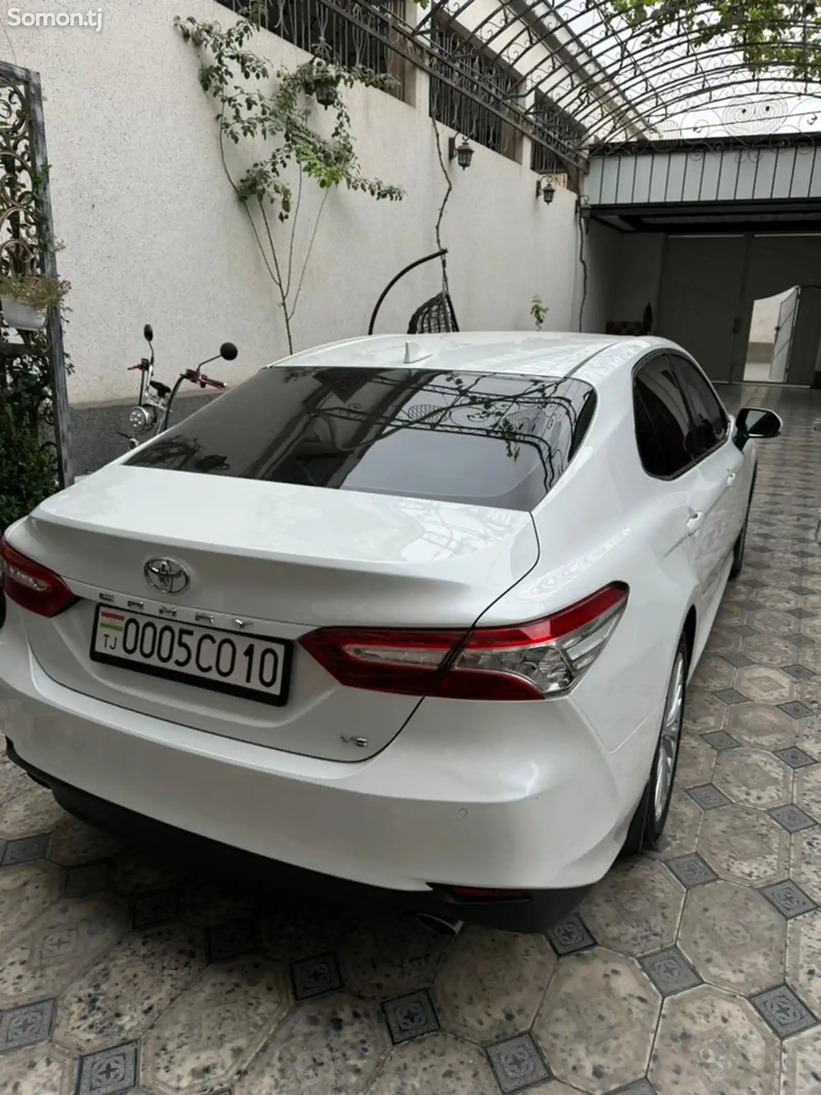 Toyota Camry, 2019-6