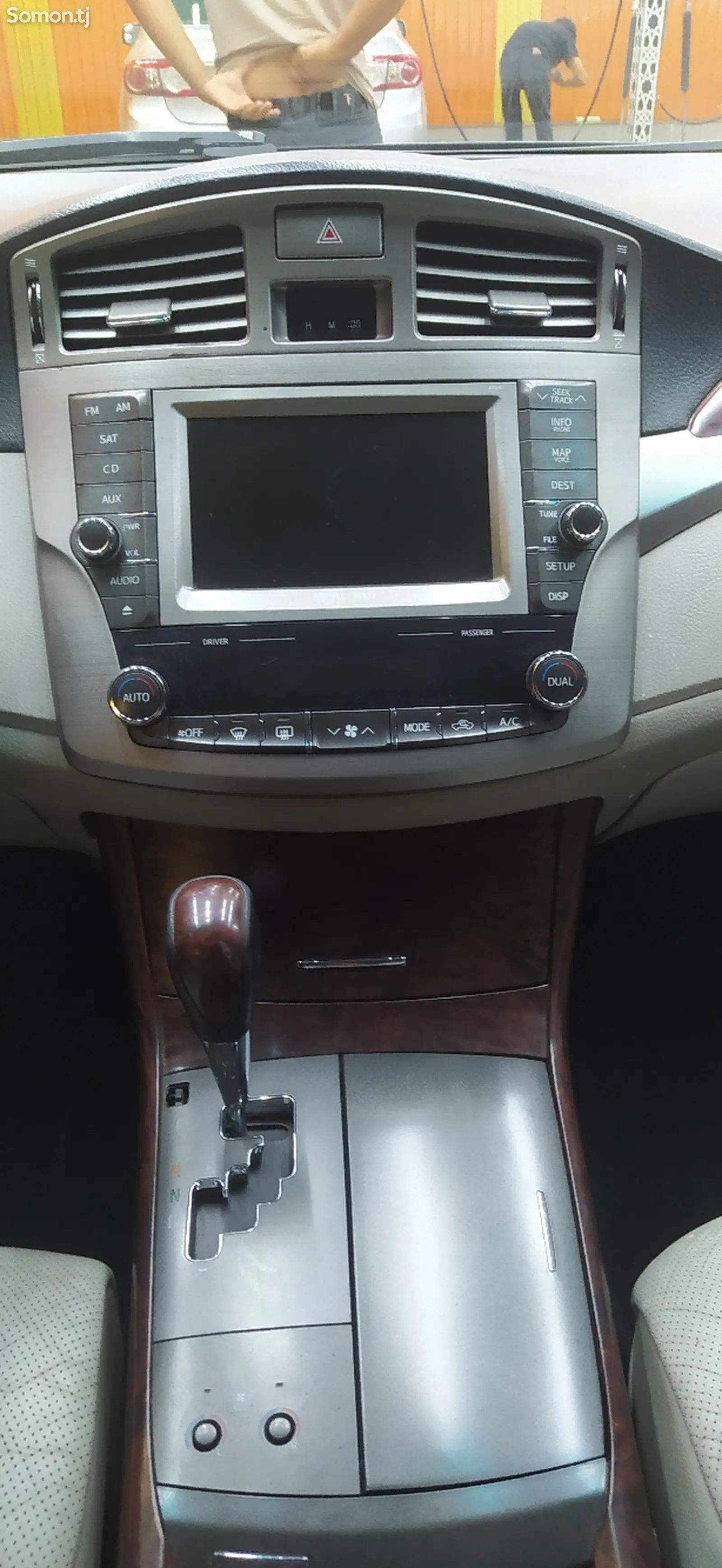 Toyota Avalon, 2012-10