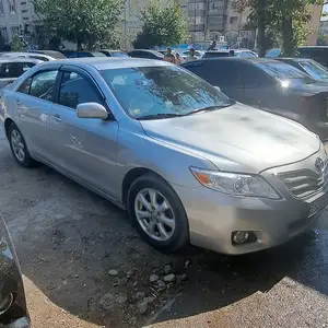 Toyota Camry, 2011