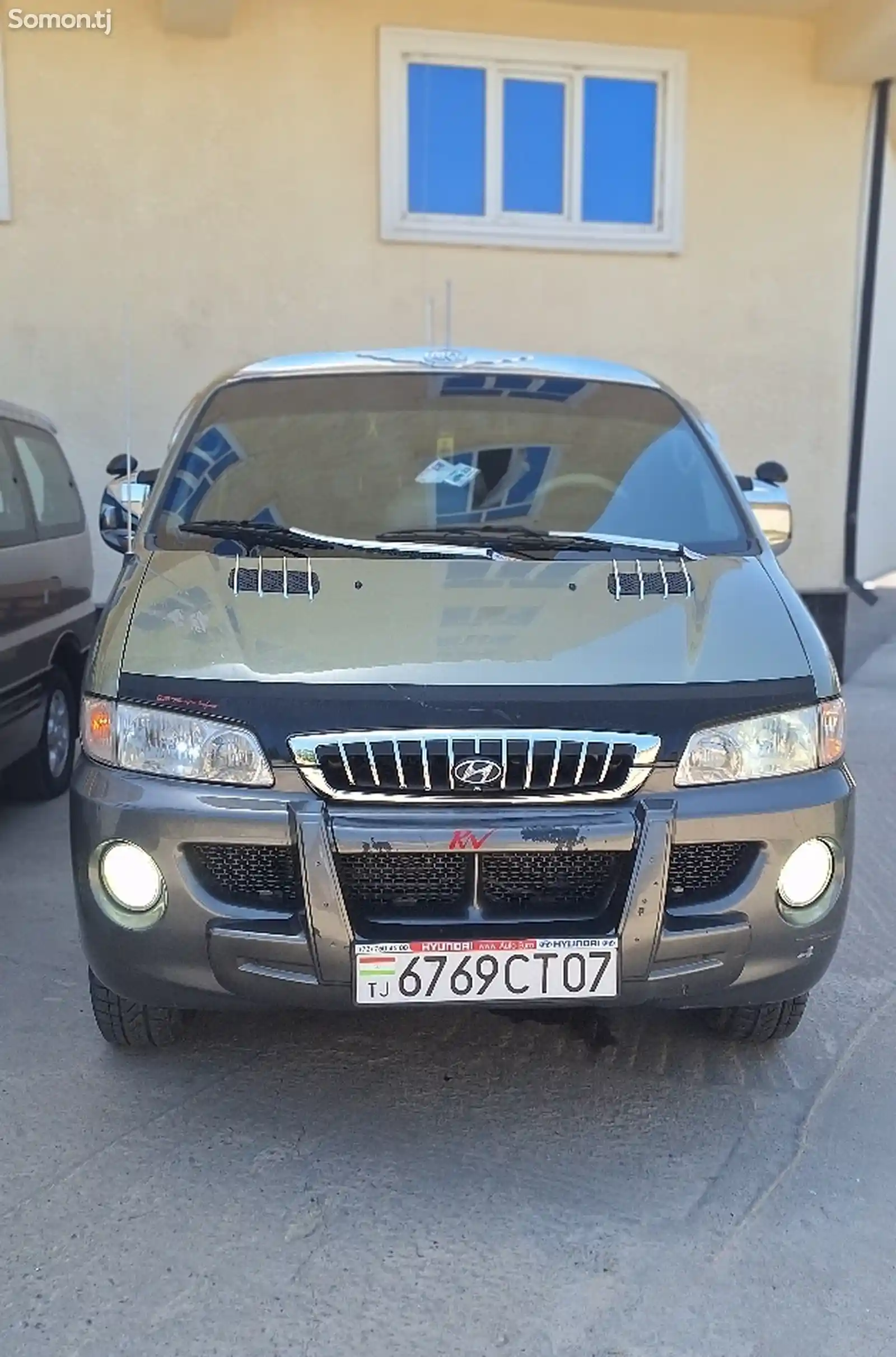 Hyundai Starex, 2000-2