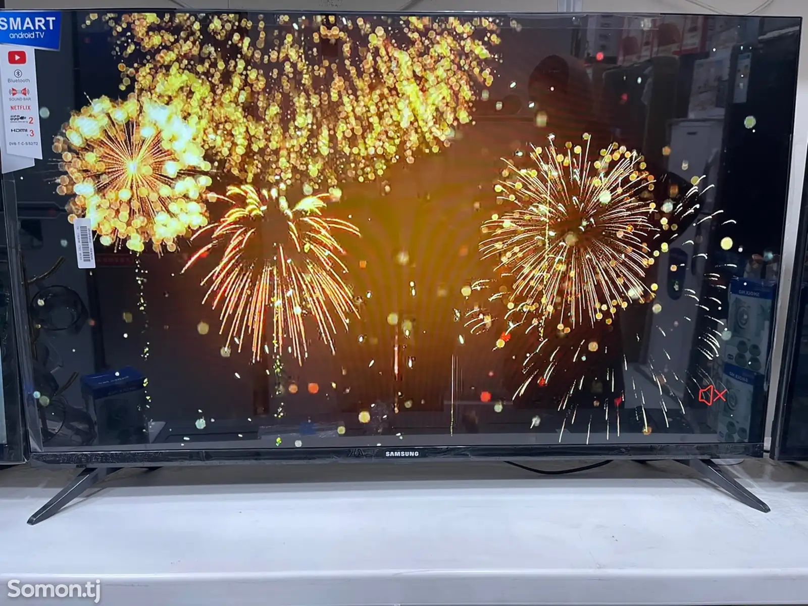 Телевизор Samsung Android TV-1