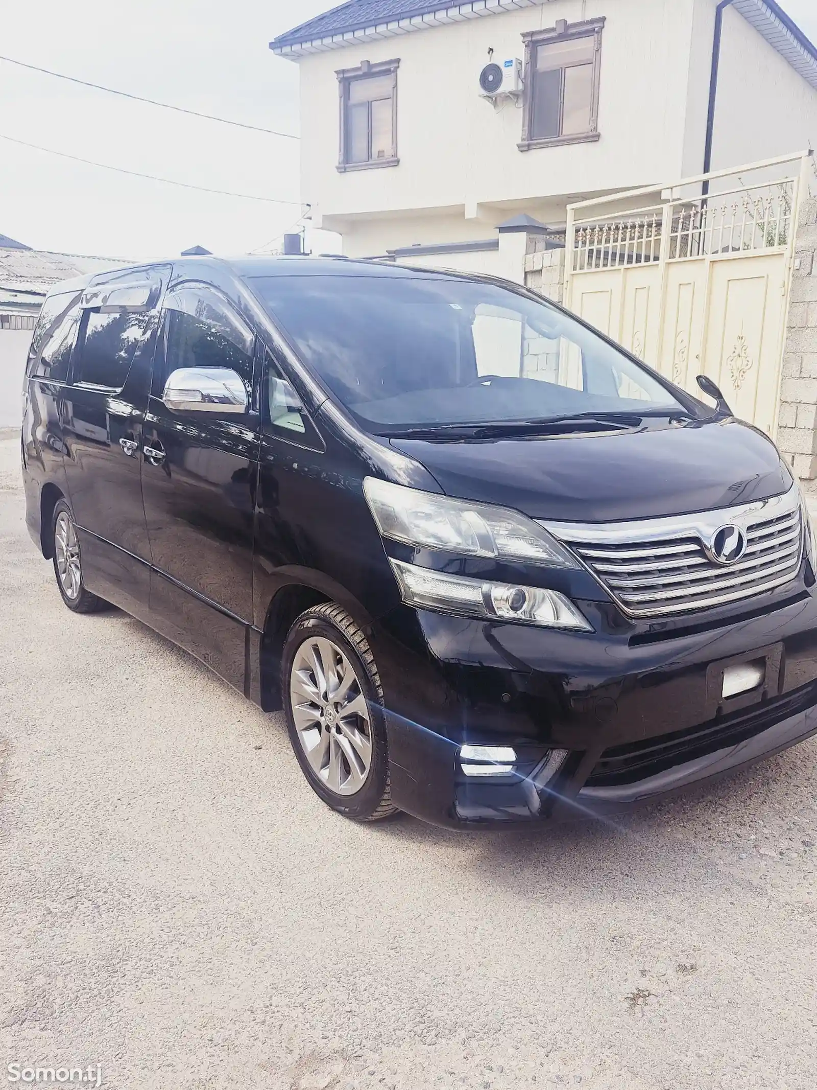 Toyota Vellfire, 2014-13