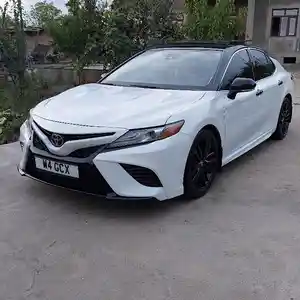 Toyota Camry, 2020