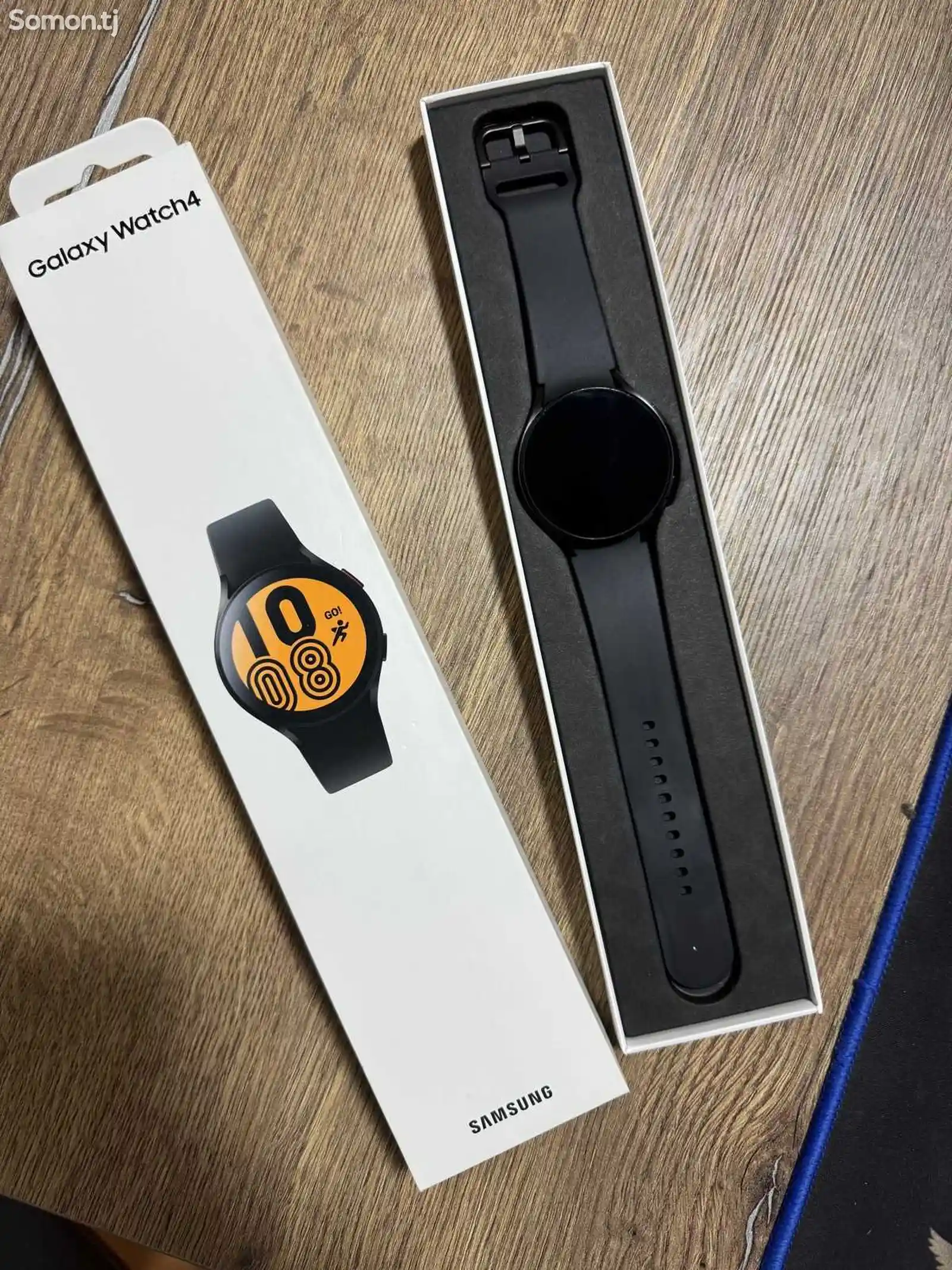 Смарт часы Samsung Galaxy Watch 4, 4мм-1