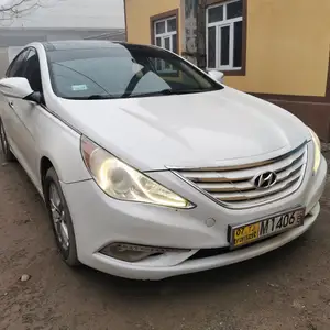 Hyundai Sonata, 2012